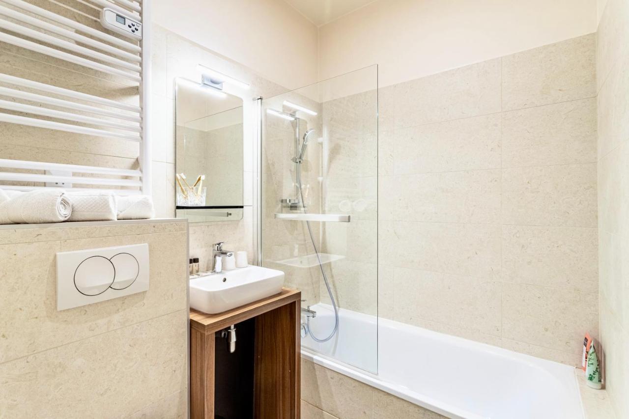 Hotel Tete D'Or Лион Екстериор снимка