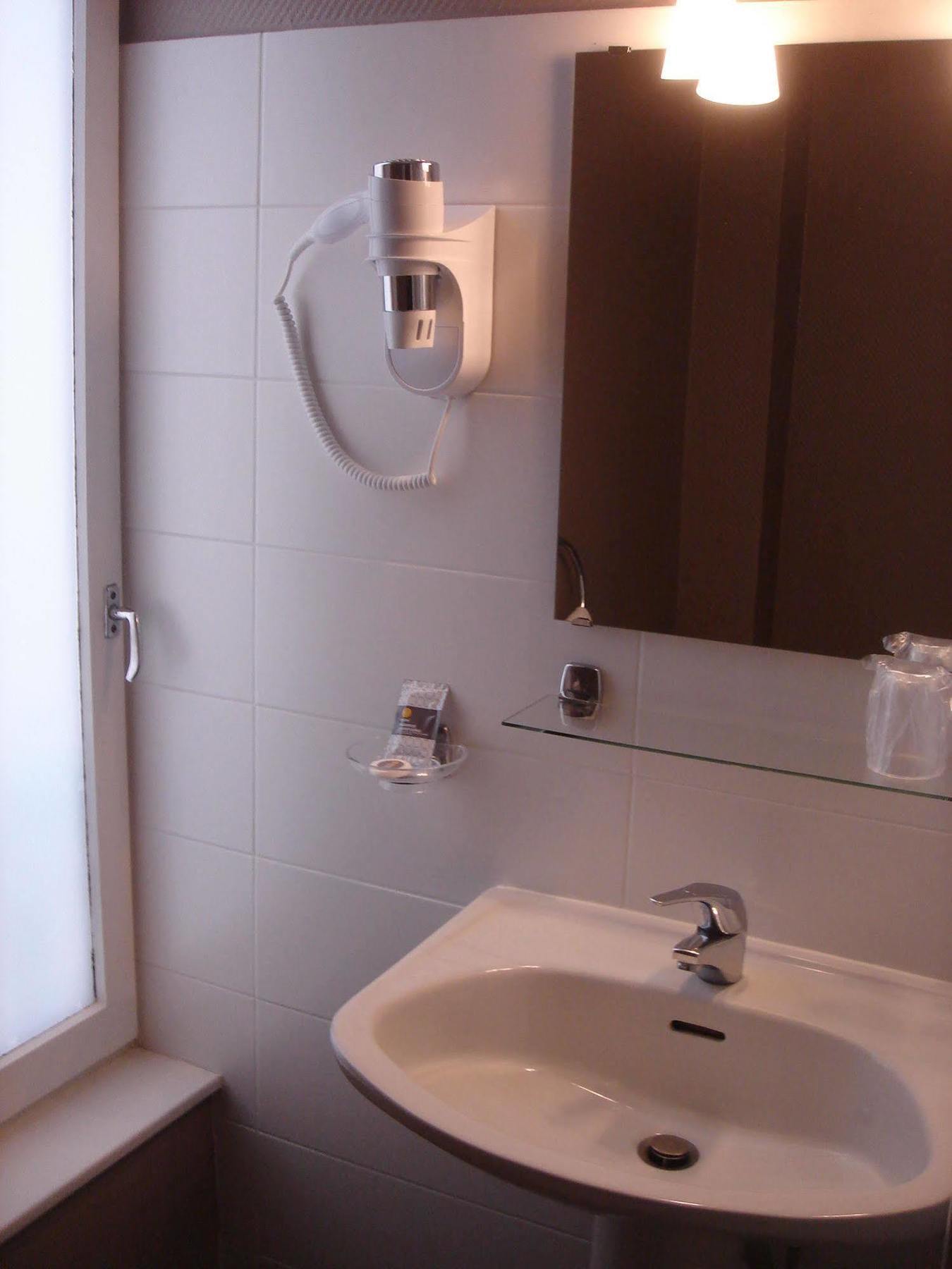 Hotel Tete D'Or Лион Екстериор снимка